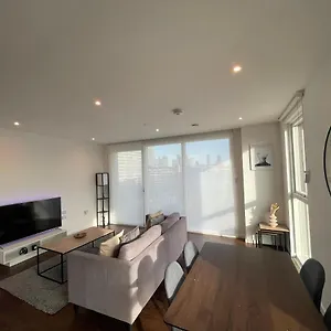 Appartement Immaculate 2bed In London- Views, Londres