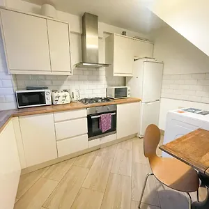 Hébergement de vacances Flat 4, Kingsbury House, Londres